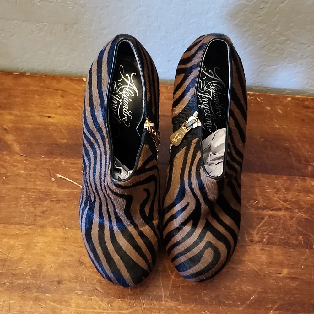 ALEJANDRO INGELMO Platform Zebra Animal Print Pony Hair Heels Bootie 38